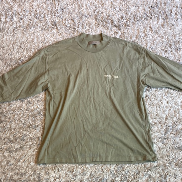 ESSENTIALS SHIRT OLIVE GREEN - Picture 1 of 3